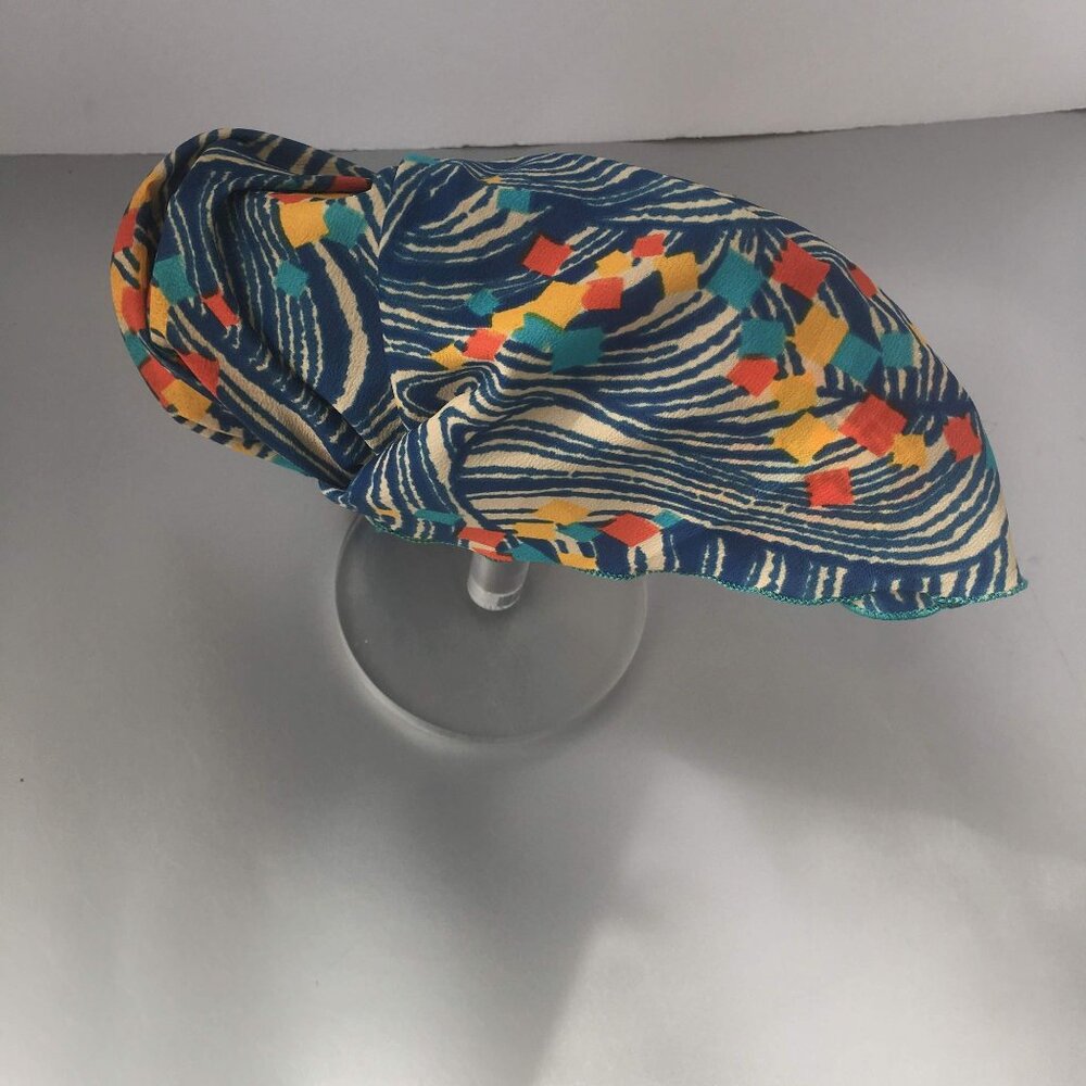 Vintage Retro Pattern Triangular Scarf Accessories - image 2